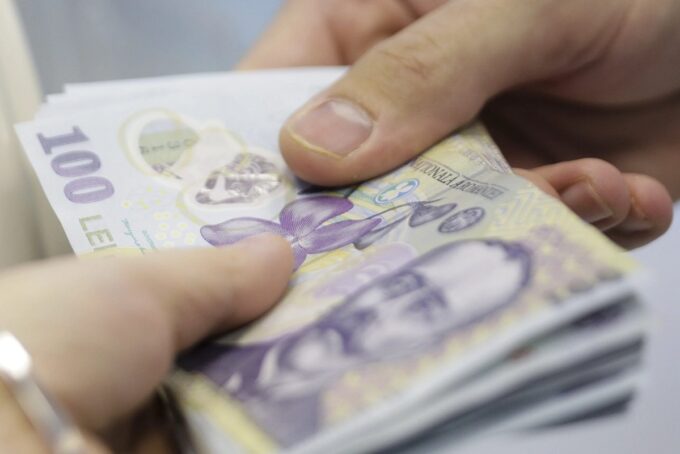 Au intrat în vigoare noile majorări de taxe și impozite