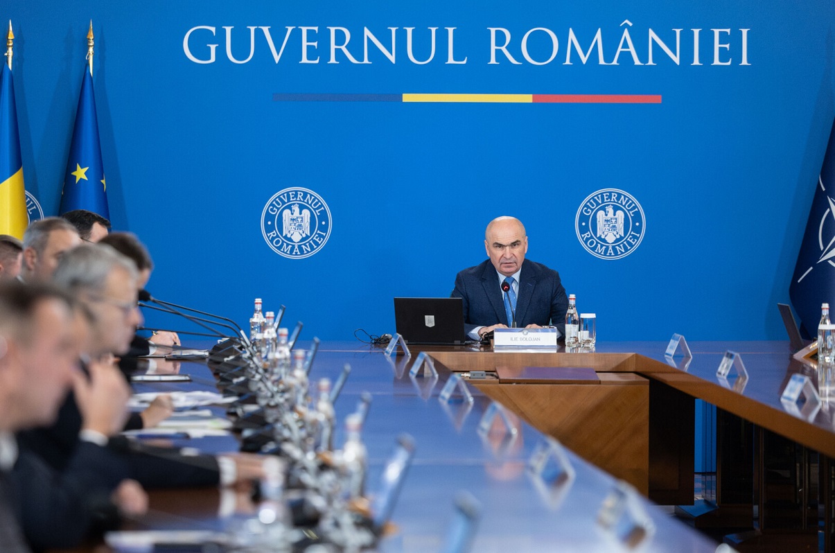 Guvernul Bolojan publică REFORMA Administrației. Ce conține documentul