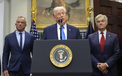 Donald Trump: „Paracetamol (Tylenol) crește riscul de autism”