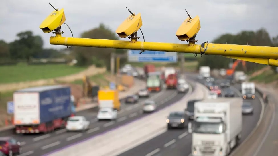 Sute de radare fixe pe drumuri și autostrăzi. BIG BROTHER pe șosele!