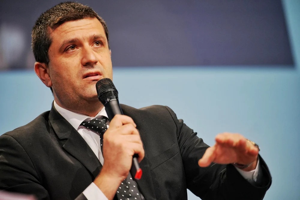 Radu Miruță dă milităria jos din pod! Ministrul anunță creșterea vârstei de pensionare pentru angajații din MApN, MAI și servicii