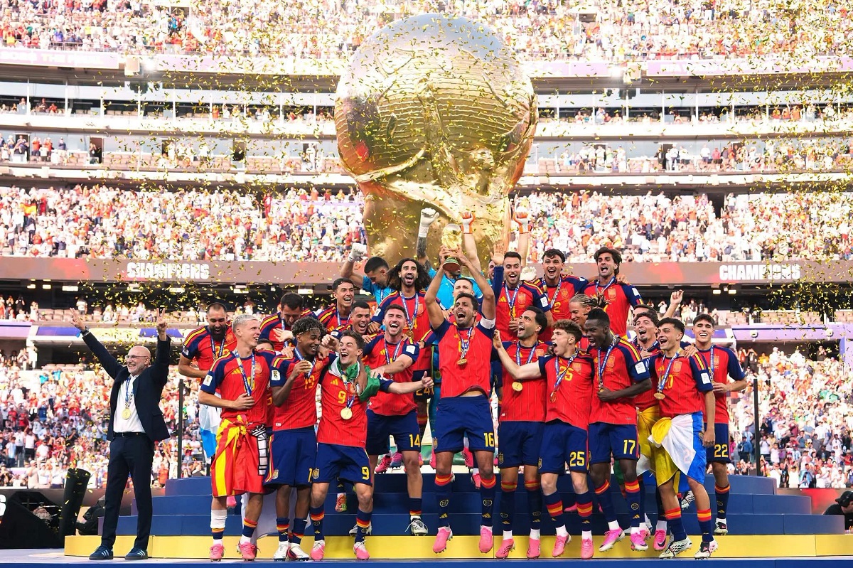 Spania a redevenit campioană mondială la fotbal! 1 Spania a redevenit campioană mondială la fotbal!